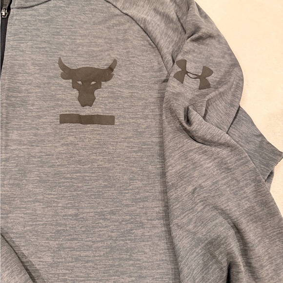 Men’s Under Armour Gray Quarter-Zip Pullover - Picture 3 of 8